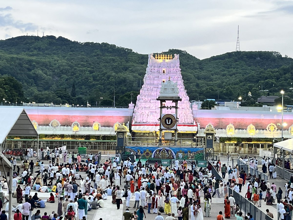 KuVardhan's tweet photo. తిరుమల దర్శనం సంపూర్ణం 

#Thirumala 
#TTD https://t.co/z4zGjMQzpi