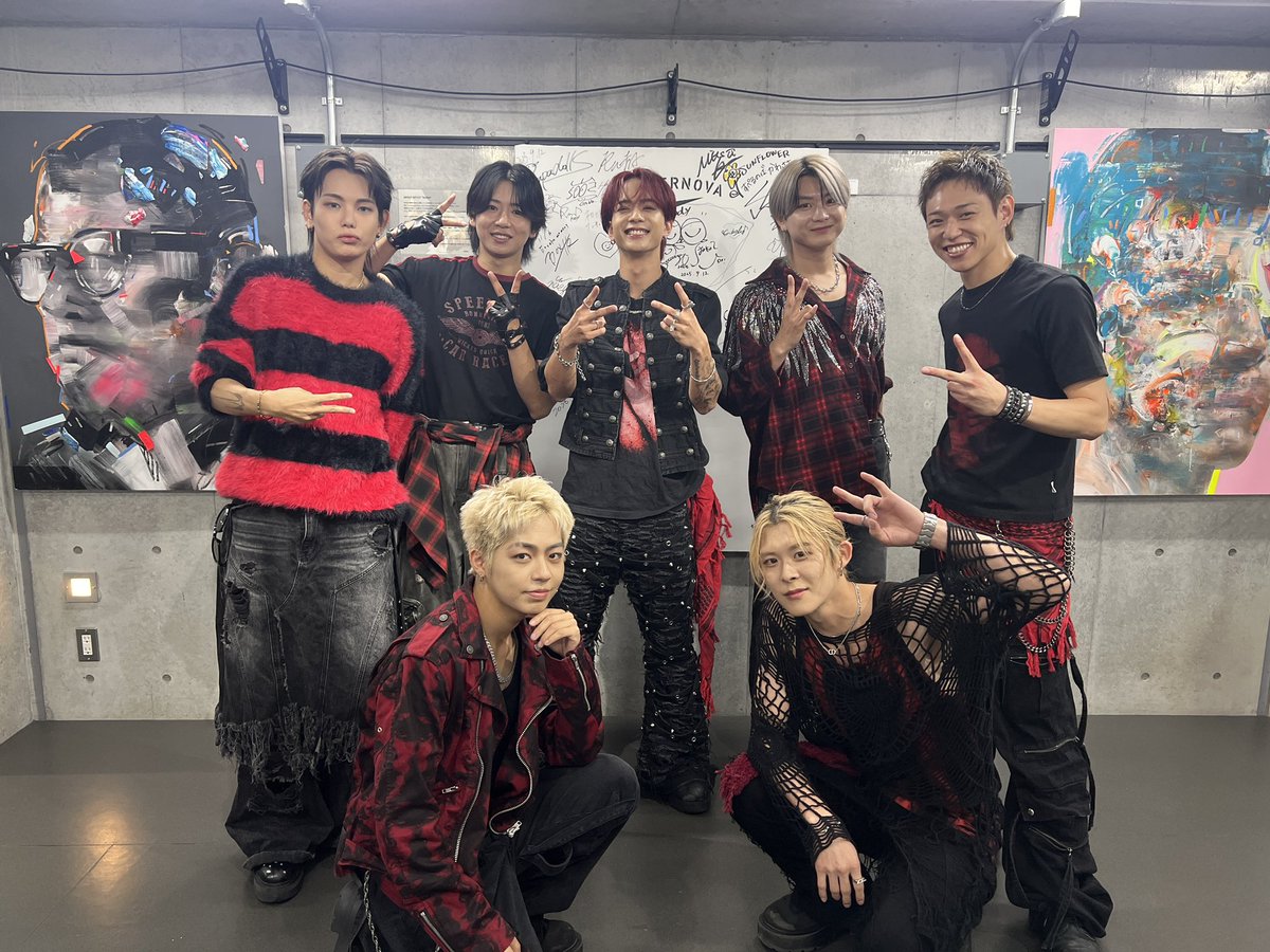 uandpiaofficial's tweet photo. U&pia 8月単独公演＆FAN Meeting
ありがとうございました‼️🔥

夏らしさ全開の単独公演、そしてFAN Meetingでは普段なかなかお見せすることのないU&piaの一面をお届けしました🌻

皆さまと笑って、騒いで、一緒に過ごした時間は、最高の思い出です🌟

今回は、MAHIROらしさ全開のセットリストとライブをお届けしました。
楽しんでいただけていたら嬉しいです！

一緒に最高の景色を作ってくださり、本当にありがとうございました！

まだまだU&piaの夏は続きます☀️
この夏も皆さまと最高の思い出をたくさん作っていけたら嬉しいです！

〜Today’s Setlist〜

【単独公演】

1. Dance OP
2. Pulse
3. Billy Billy Young
4. Jumping
5. Summer Dive
6. Oasis
7. Luminous
8. The Way Of
9. Family feat. 2OLA
10. T.M.A.Y
11. Move On
12. Over Heat
13. Matsuri
14. Y.E.L.L

【FAN Meeting】

1. Summer Dive
2. Jumping
3. Mirror Ball

📍次回イベント
8/2(日) 海老名ビナウォーク フリーライブ✨

観覧無料！
ライブ後はハイタッチ会を実施いたします！

TikTokでも生配信いたしますので、ご来場が難しい方もぜひリアルタイムでご覧ください📱

■Official TikTok
https://t.co/NYkxFa1vRp

皆さまのご来場・ご視聴をお待ちしております！

#uandpia #ユーエンピー #エンピ