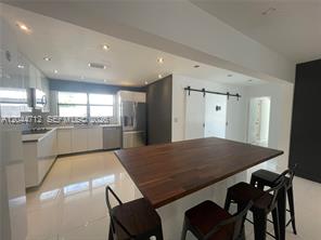 claudefla01's tweet photo. CHARMING &amp; SPACIOUS 2650 SF HOUSE FOR RENT IN FAMOUS KEYSTONE POINTE https://t.co/E6kmCo9NCm https://t.co/T84fmEOHfd