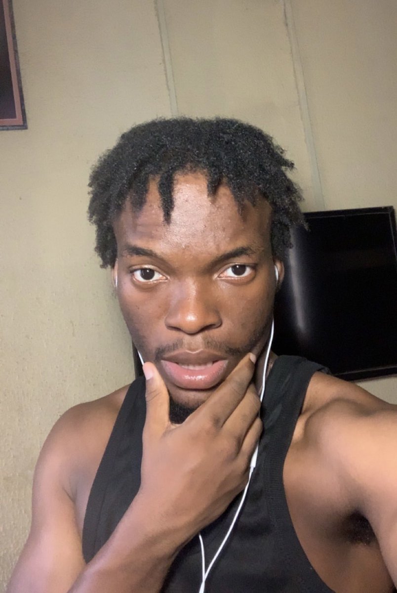 ChinemeremBby's tweet photo. 2weeks locs 😌 https://t.co/sH4GT9WRL9