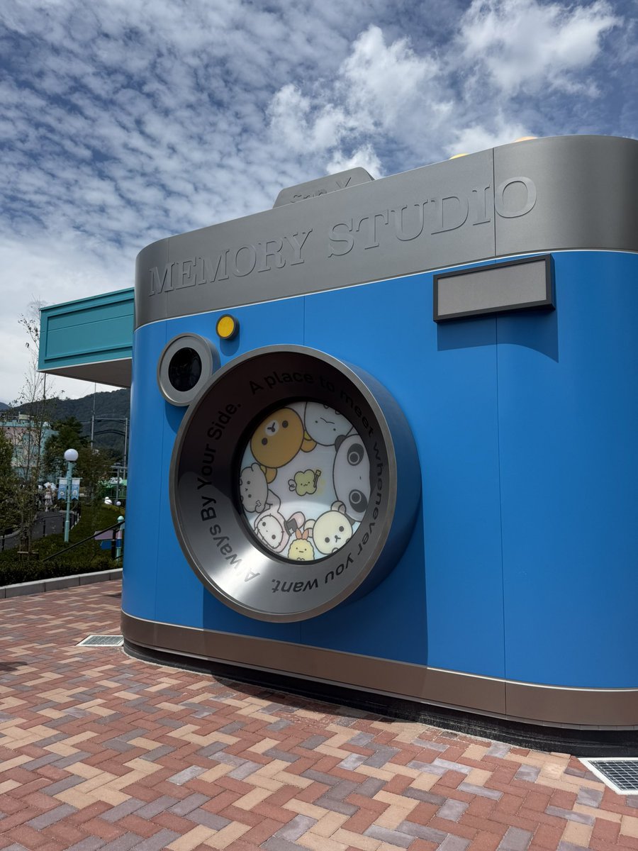 WhitePanda9's tweet photo. 富士急サンエックスパラダイス🍀
20年以上夢見てきた世界が広がっていた😭✨
暑すぎてどうしようかと思う時もあったけれど、リラックマとグリーティングできて、リラックマに会った瞬間に全てが吹き飛ぶくらい幸せだった…
いつでもリラックマに会える場所があるって最高！
オープン日に行けてよかった https://t.co/LDO226VKlV