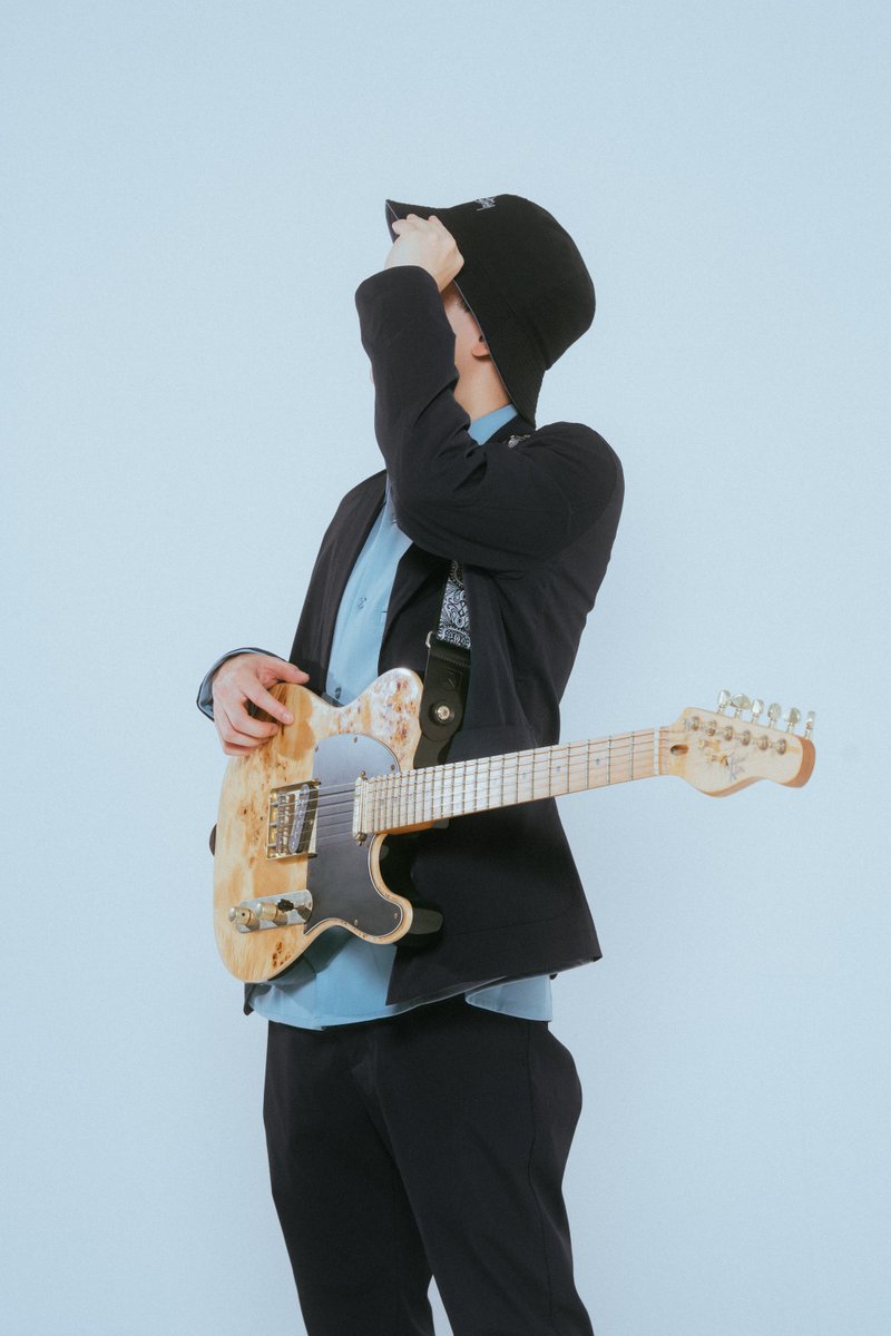 snh_band's tweet photo. ⚠ ────────── ⚠

“空の標識” Member Intro
No.2 雨沢レイ

Part
▸ Guitar/Composer

Account
▸ @Ray__music
 
New Song
▸ 2026年8月 Release

⚠ ────────── ⚠ https://t.co/fmMMys1U82