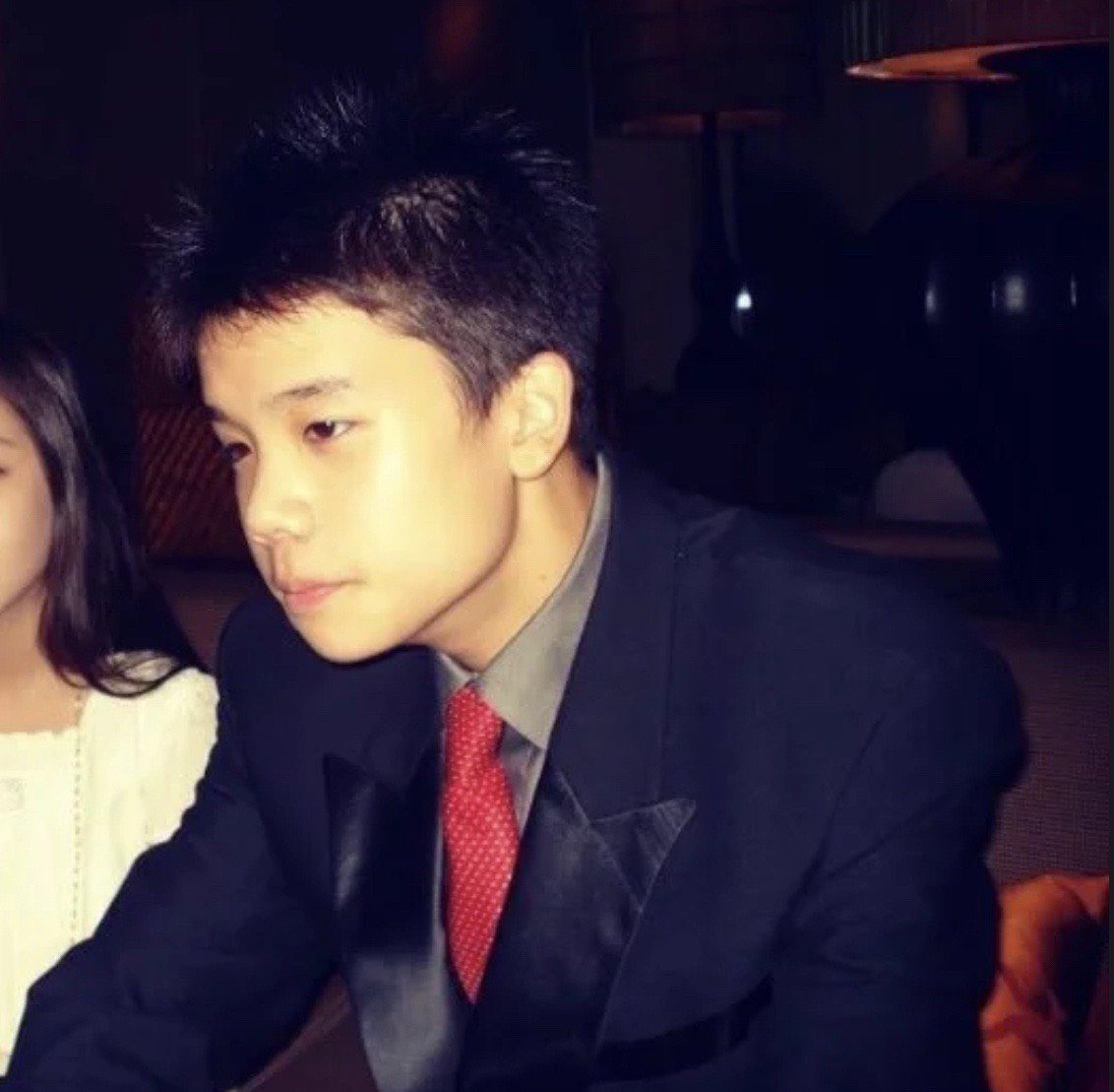 tinyisbbb's tweet photo. ตาไม่ถึงอย่ามาหึงธีร์หลังได้ป่ะล์ https://t.co/Vq6lL49UWl
