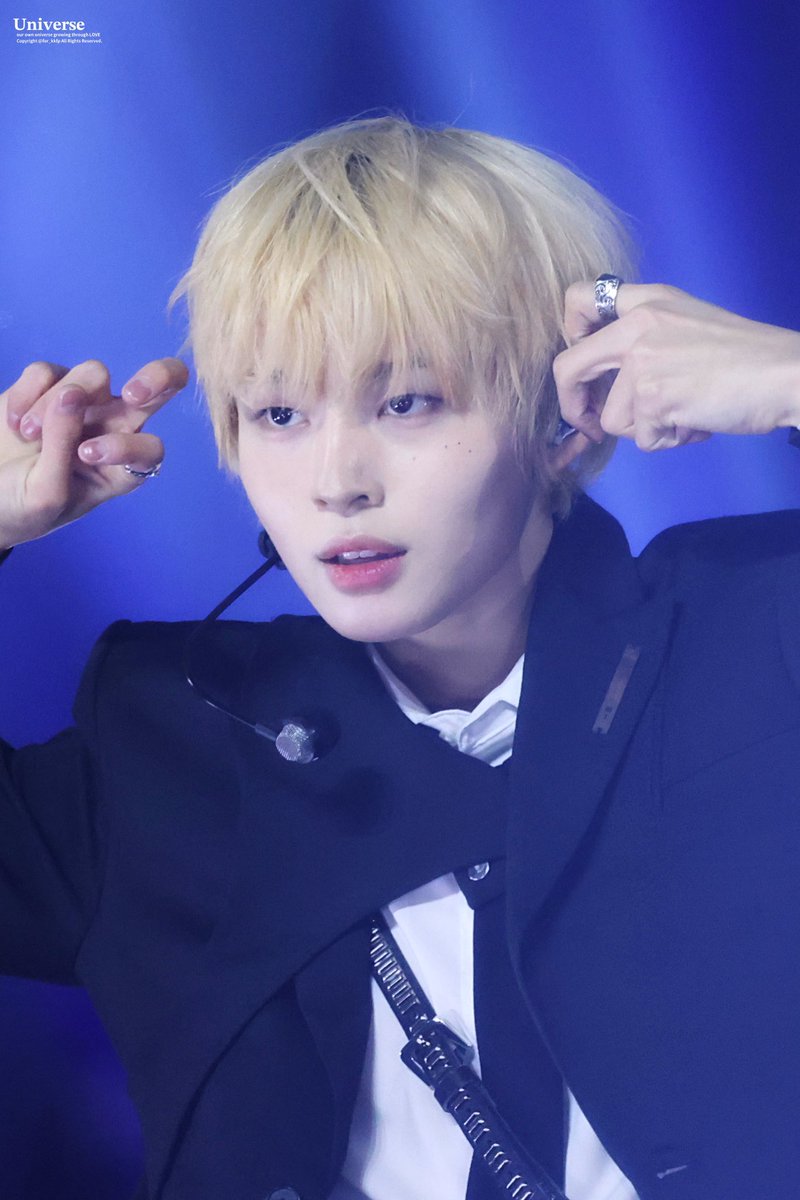 for_kkfp's tweet photo. 251115 kgma

#킥플립 #kickflip #케이주 #keiju https://t.co/sygxFuNkCj