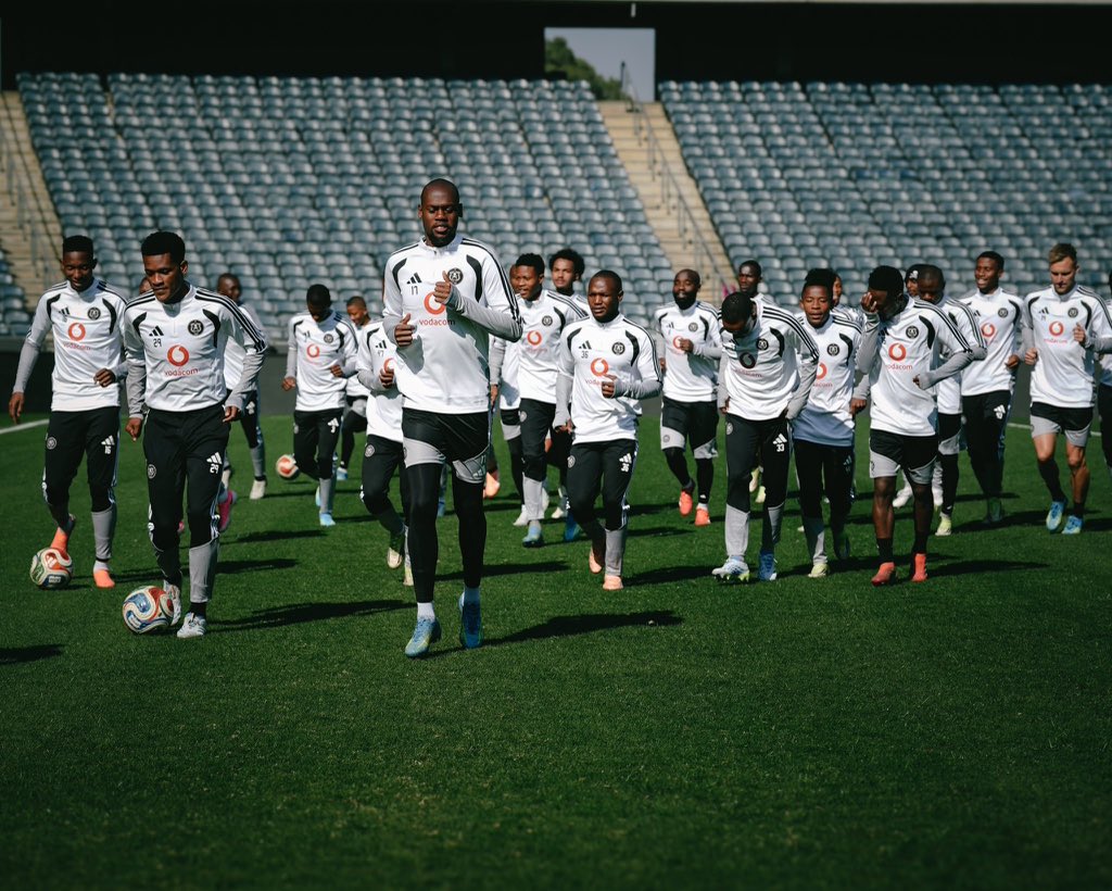 WonderMahlobo's tweet photo. 2 goals 
Clean sheet 
Top of the log 

Great start for the season. ☠️ https://t.co/CB1P5aHYCA