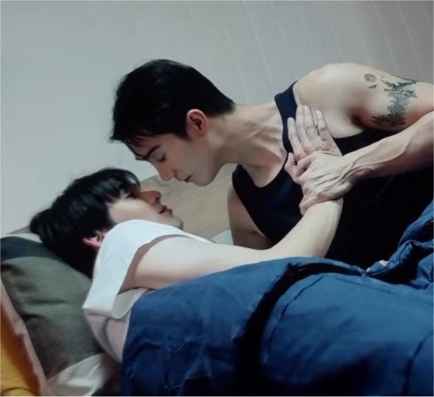 jiniesuga's tweet photo. THIS IS SO INSANE #PeachandMeSerieFinalEP https://t.co/71DgUDsxWO