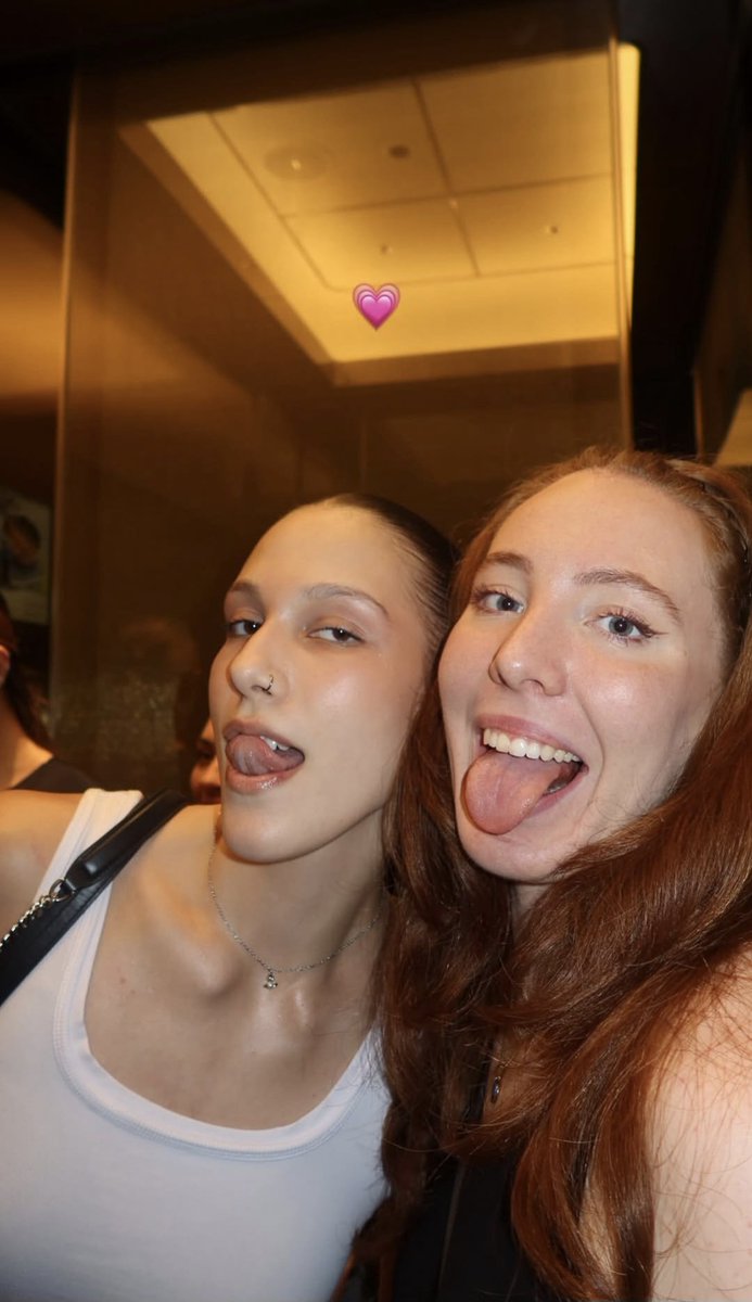 acervoluzinezzo's tweet photo. Luzia &amp; Julia 💗

📲 | Luzia Nezzo via instagram https://t.co/JMd3tLsXKK