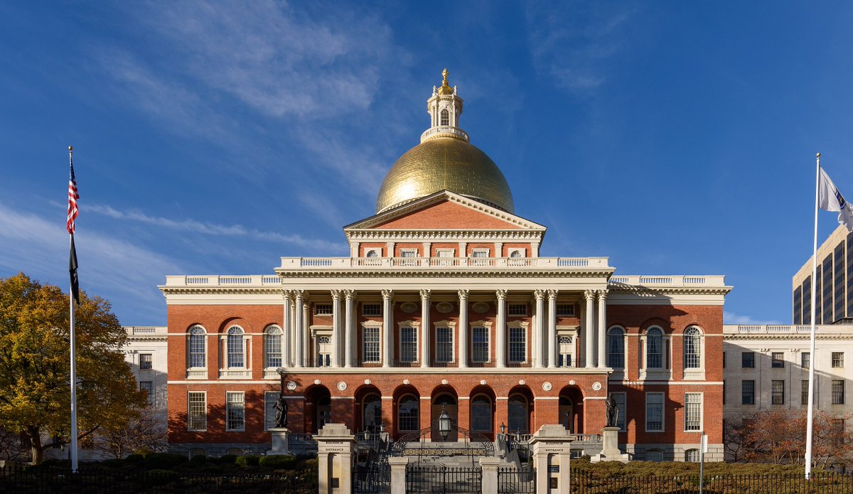 LibraryJournal's tweet photo. #Massachusetts Lawmakers Send Governor Healey Bill “That Establishes #Guidelines For How #Schools and Public #Libraries Make Decisions About the Availability and Appropriateness of #Books”

https://t.co/HqNhAsbIkA

#publiclibraries #schoollibraries #legislation https://t.co/CLgJEzP57x