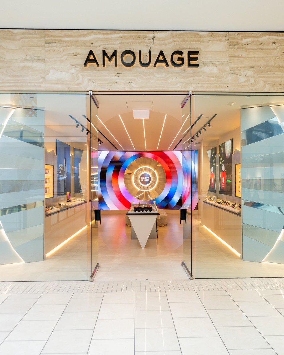 AonPrestige's tweet photo. Born in Oman. Defined by artistry.
Brand content and event coverage produced for Amouage.

Photographer: Kelly Edwards
Producer: Alex Orchilles
Production: @aonprestige 
Client: @AmouageOfficial 

#Amouage #ProductPhotography #EventPhotography #LuxuryFragrance #MiamiPhotographer https://t.co/rZWxMZt2Er