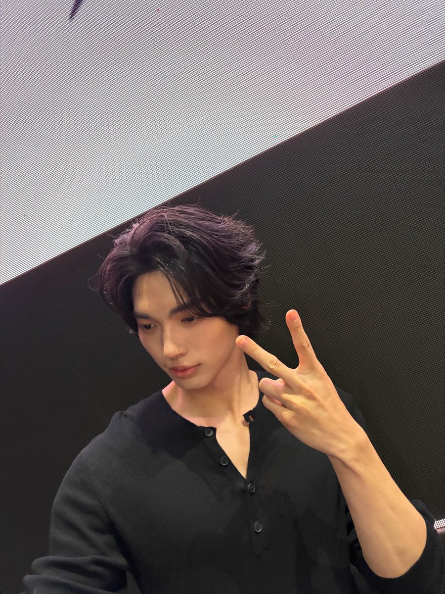 _ffff20's tweet photo. พูดได้มั้ยสวยจังwa https://t.co/kqrwCqPSrx