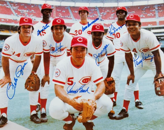PolyesterUnis's tweet photo. Big Red Machine, 1976 @Reds https://t.co/ZeHBJBnEdT
