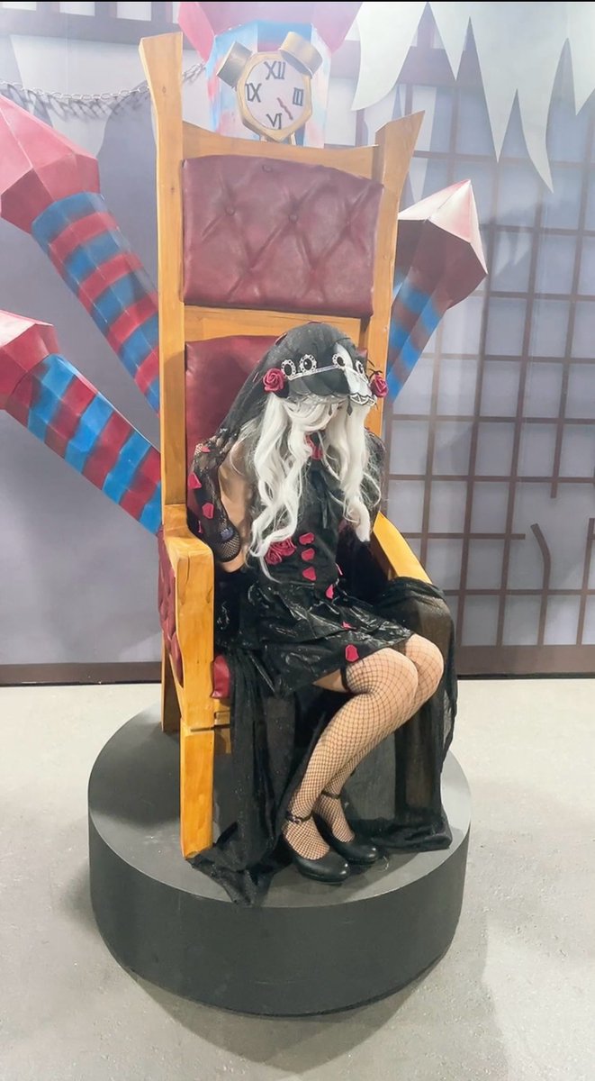 ayapa_nchu's tweet photo. #第五人格8arty
 #第五人格8周年
腰に巻くクリアボール付け忘れたの引きずってる🫩🫩🫩🫩ちゃんと持ってきたのに😶‍🌫️ https://t.co/3L2OBJYII8