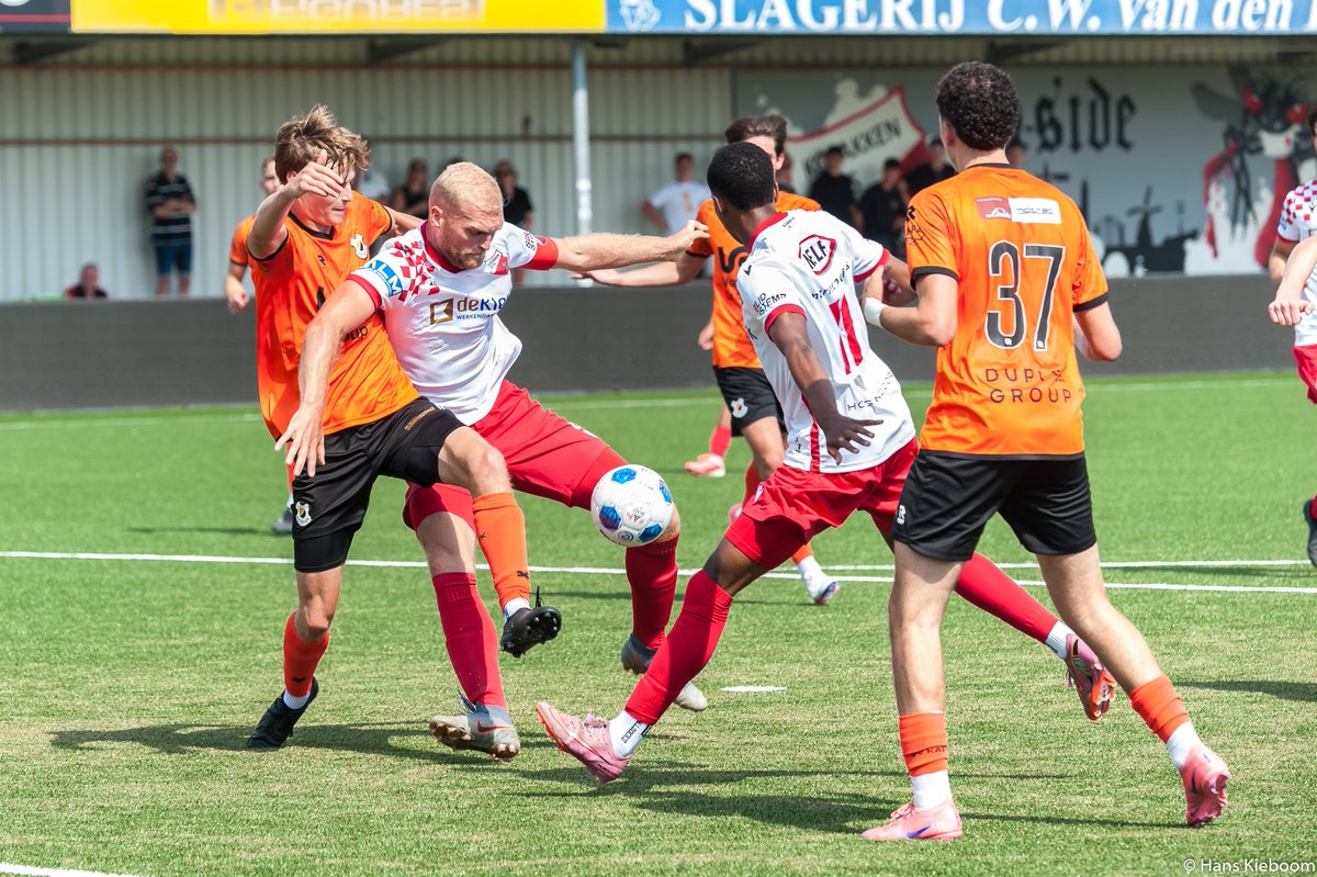 JKieboom's tweet photo. Kozakken Boys de bovenliggende partij tegen Katwijk op de Zwaaier in Werkendam een verdiende 1-0. In de laatste minuten van deel 4 toch een mineur, gaf Kozakken Boys de overwinning weg of steelde Katwijk de overwinning 1-2 ? @KozakkenBoys @Kozsupp @vvkatwijk #kozkat #Kozkat (2) https://t.co/nIzsIZpa8n