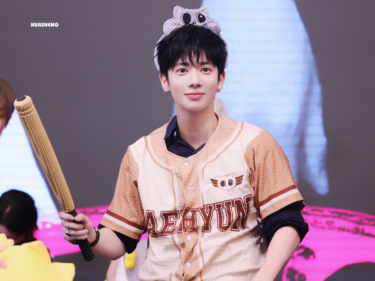 HUASHENG_TH0205's tweet photo. 260801

Black hair

🐱⚾️

#태현 #TAEHYUN #テヒョン 
#TXT #투바투 #투모로우바이투게더 #TOMORROW_X_TOGETHER https://t.co/RDO9HSzg26
