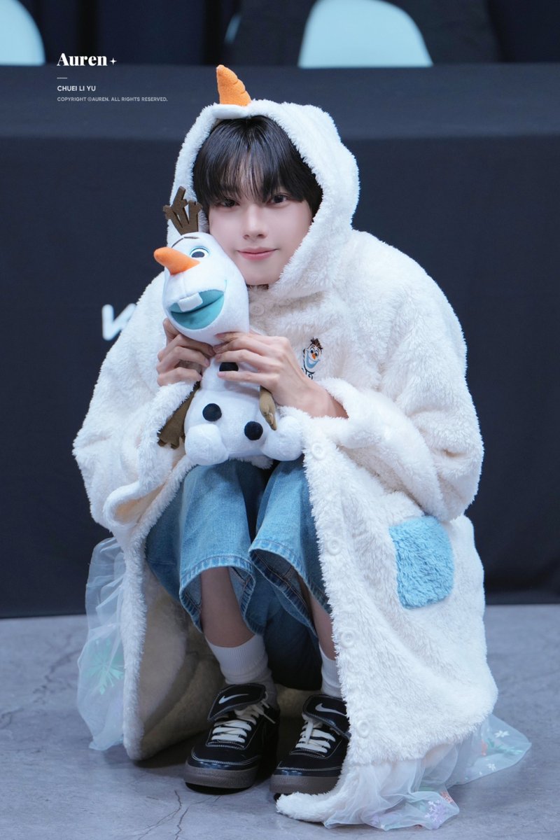auren0102's tweet photo. 260801 아기🤍
#최립우 #CHUEILIYU #崔立于 #FLAREU #플레어유 https://t.co/UgLEFtopzj