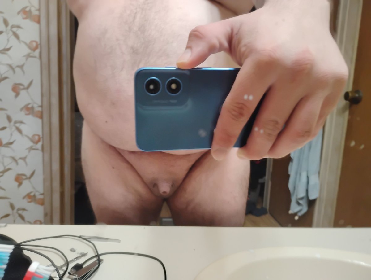 mattjohn2191's tweet photo. How much attention can I get I think everyone should see lol. https://t.co/pL7mHDcJtO