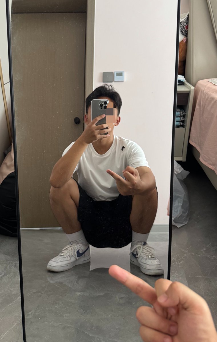 yofngki1's tweet photo. 今天心情很糟糕，一个人去外面散心🚶❤️‍🩹 https://t.co/wlJ1i7IkVR