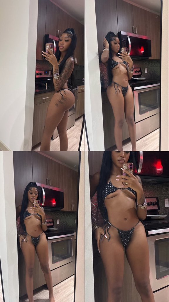 1of1spiffey's tweet photo. FaceTime season anyone?🍑 https://t.co/gwpoHAwNLO