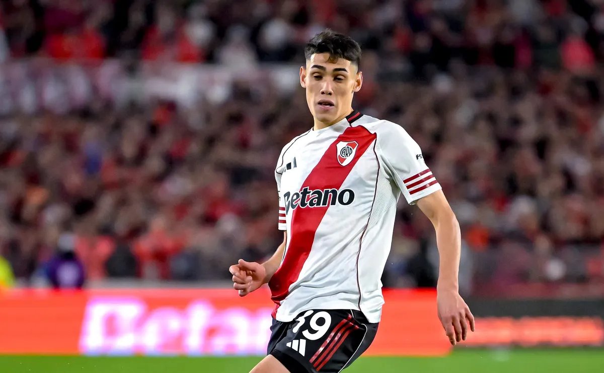 garcialuciano27's tweet photo. #Tigre🐯🚨 EXCLUSIVO. Tigre inscribió sobre el cierre del mercado de pases a Ian Subiabre y a Santiago Lencina. Tratativas en curso con River para intentar sumarlos en caso de acordar las condiciones con el Millonario y los términos personales de ambos. https://t.co/l46lScqogn