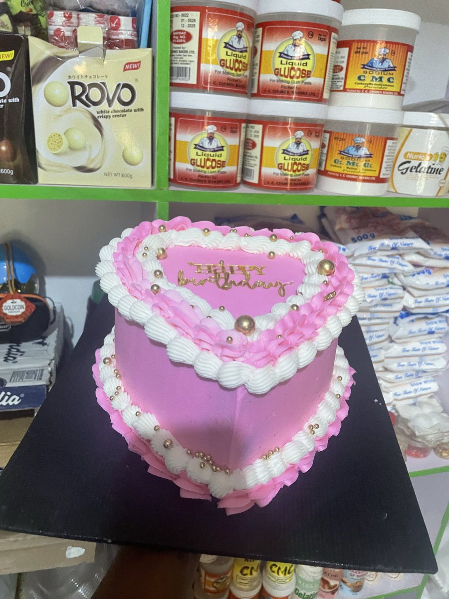 joycewhitecake's tweet photo. The works of my hands are blessed 🙌🙌 https://t.co/crG8rhgvGX