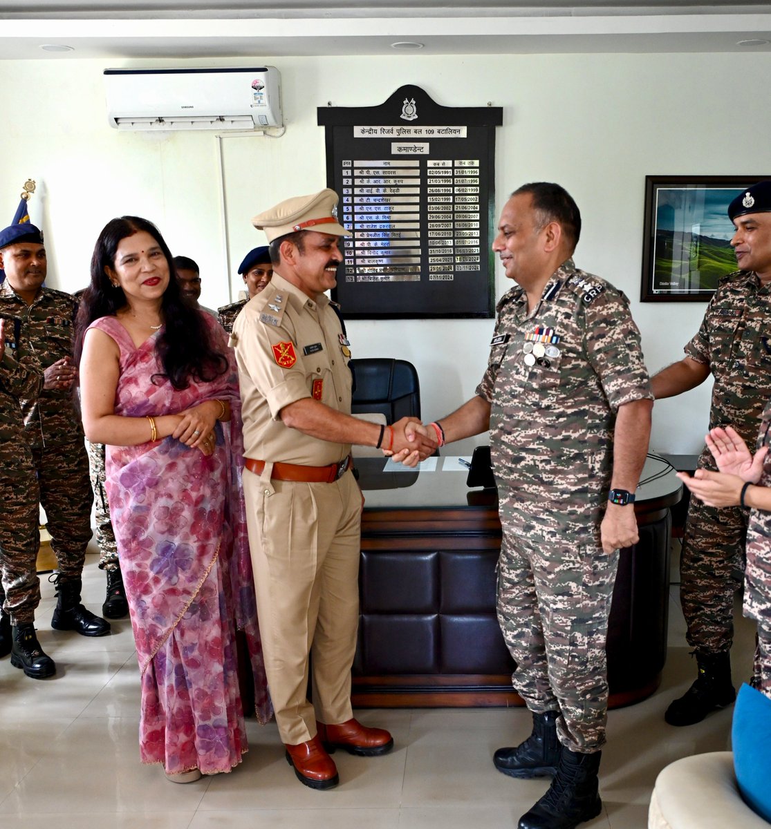 109_Bn_CRPF's tweet photo. Heartiest congratulations and best wishes to Deputy Commandant Alok Kumar of @109Bn_CRPF on his promotion to Second-in-Command.
The entire 109 Bn family wishes you a bright future and continued success as you lead with honor and dedication. https://t.co/Pq9wHjVzjx