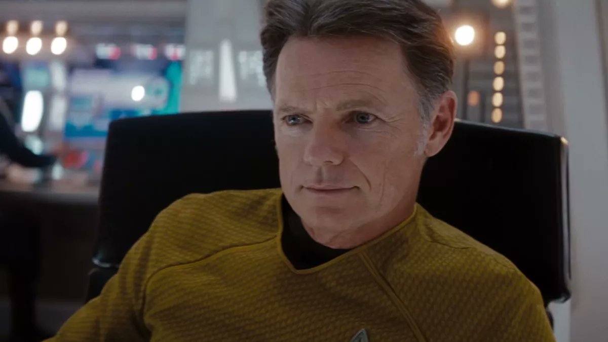 JonChristian70's tweet photo. @bestofStarTrek The movie is low on ideas, high on kaboom, and the villain is lousy.  Outside of the opening scene there's no real sense of danger.  The performances are a mixed bag of character refreshes and caricatures.  I think Pike was right: The parking brake was on. https://t.co/m7zbg0a6cH