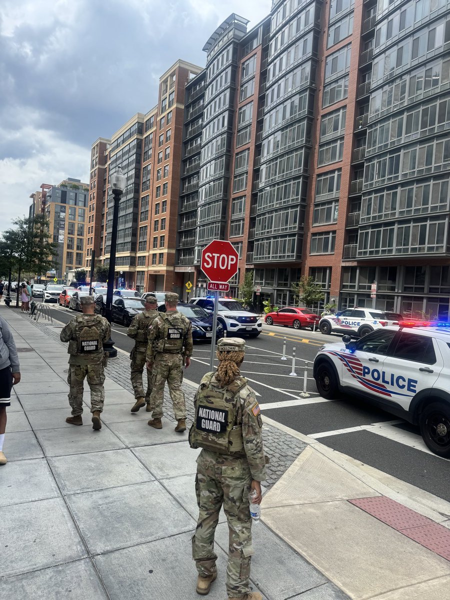 fitzbish's tweet photo. @WDCNavyYard https://t.co/GK5s0QTbGT