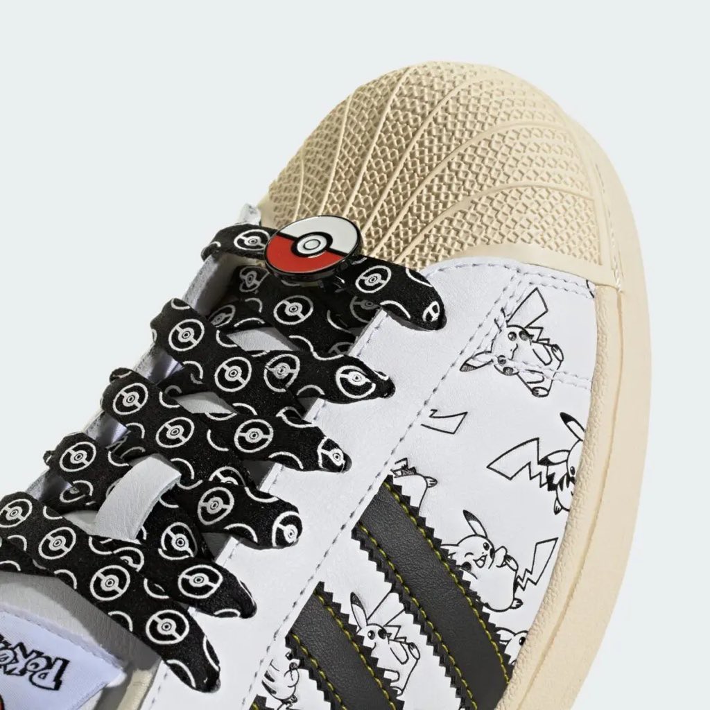 Ovrnundr's tweet photo. Pokémon x adidas Superstar “Pikachu” ⚡️ 

OFFICIAL IMAGES

• September 2026 https://t.co/RtW1YMFFba