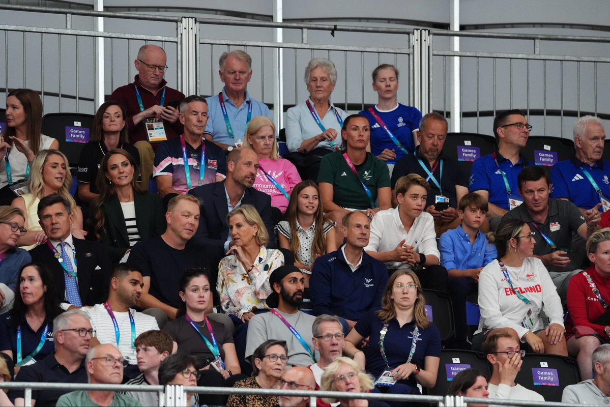 RoyalFamily's tweet photo. Members of the Royal Family attend @Glasgow_2026 🏋️🏊🚴 https://t.co/KSzmVoR2YJ