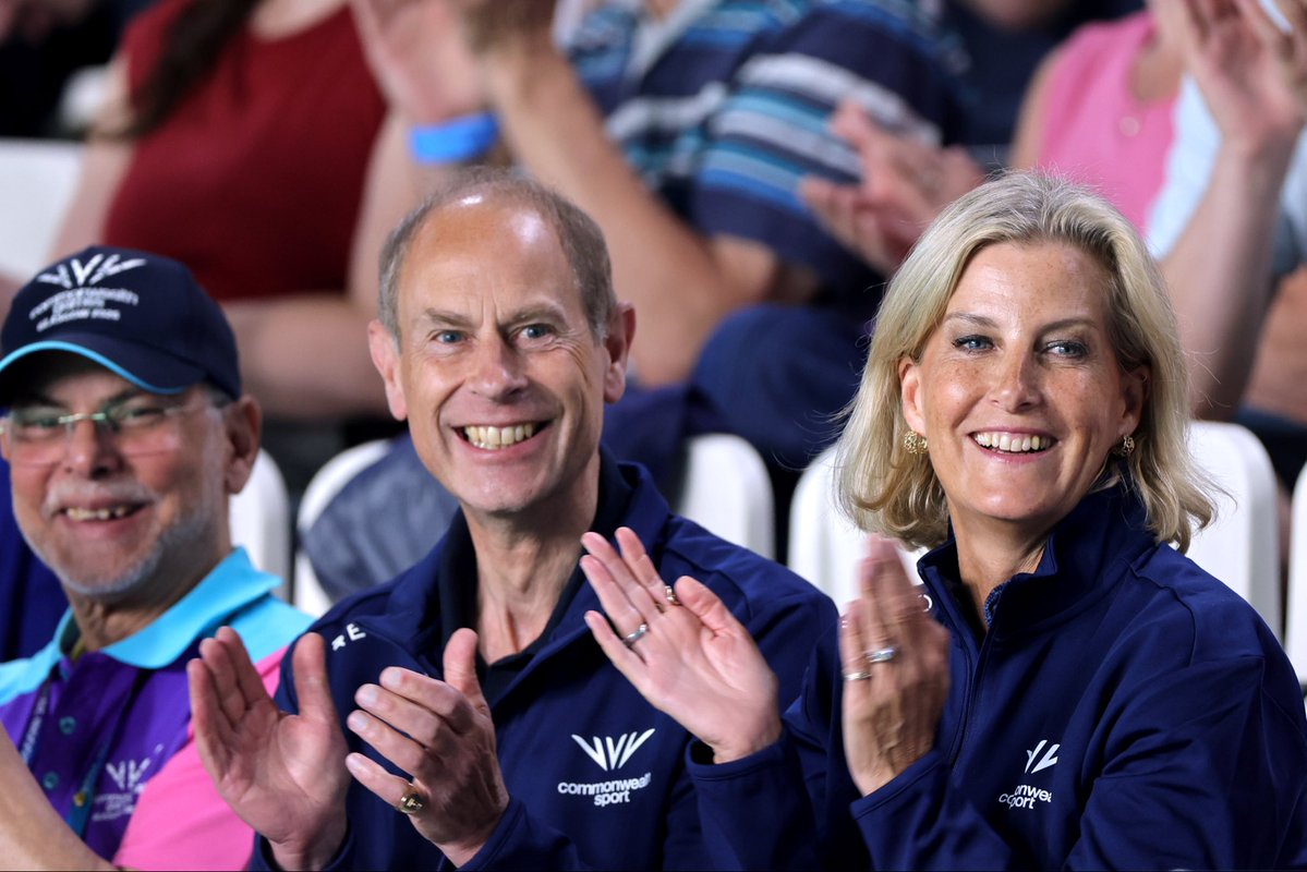 RoyalFamily's tweet photo. Members of the Royal Family attend @Glasgow_2026 🏋️🏊🚴 https://t.co/KSzmVoR2YJ