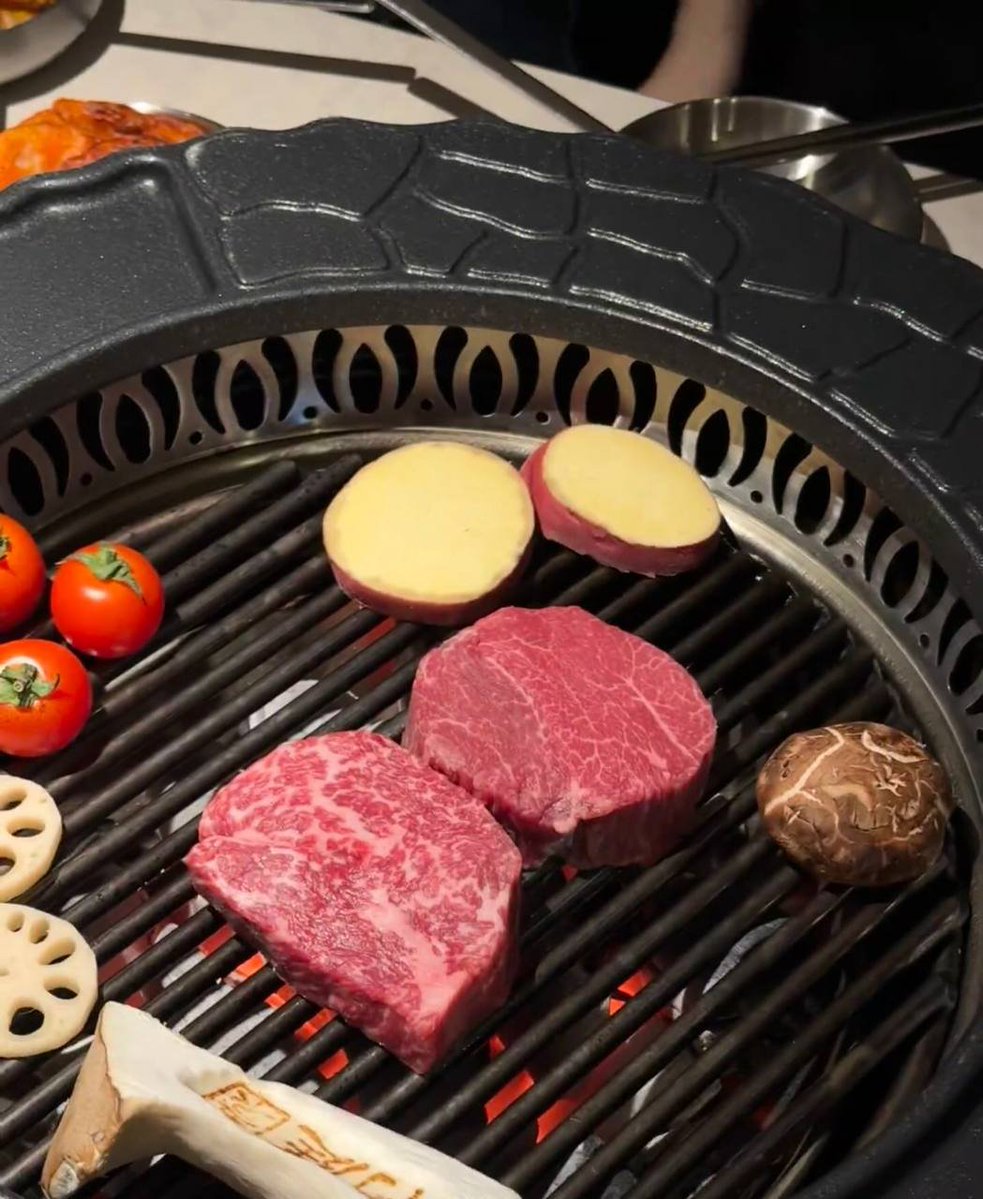 Captjoe1's tweet photo. Saturday's joy comes from barbecues and nutritious, greasy food. https://t.co/1IgAgRqAmA