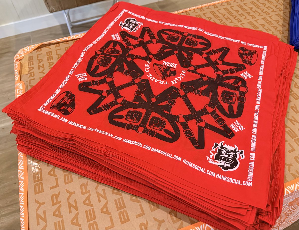 Hank_Social's tweet photo. Our giveaways at Lazy Bear! 
Thanks to @roughtradegear ❤️ https://t.co/GY7quC50cK
