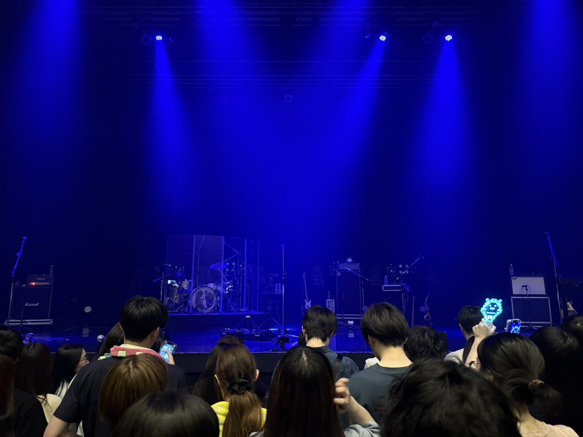the_rest_area's tweet photo. 5/17に感じた興奮を改めて思い出しました✨YouTubeで公開頂いて、本当に感謝です🙇「明日へ」→「くそったれども」→「鳥と鳥」でテンション爆上がり、「あそぼ」でエンジン全開、「バナナフィッシュ」以降はロケットで大気圏から出ちゃいました、最高❣️11/22行きます‼️
#GalileoGalilei
#NAKED_HERO https://t.co/cAYrs8CiGJ