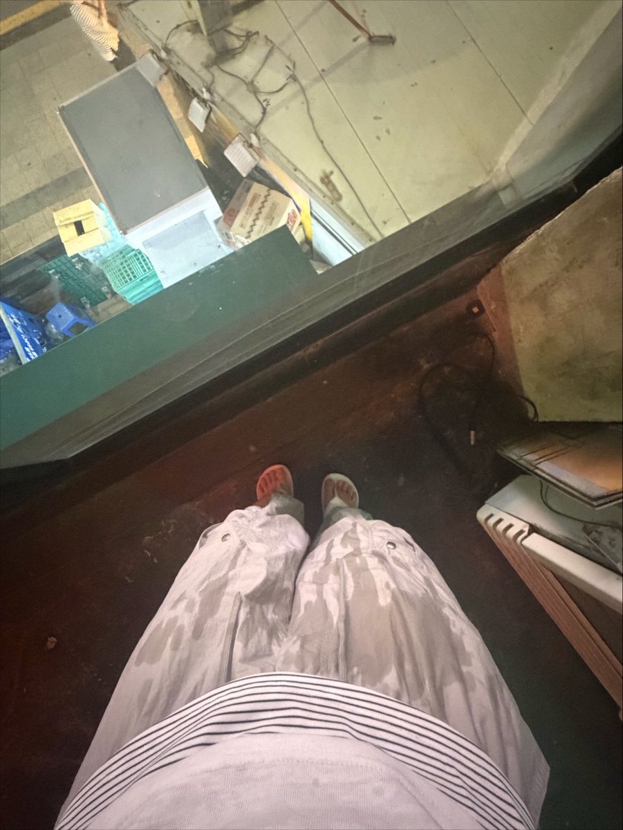 ryxhln7's tweet photo. 알바하면서 디 젖은 나의 뉴진ㅆ스…. https://t.co/5x9V4wGsS4