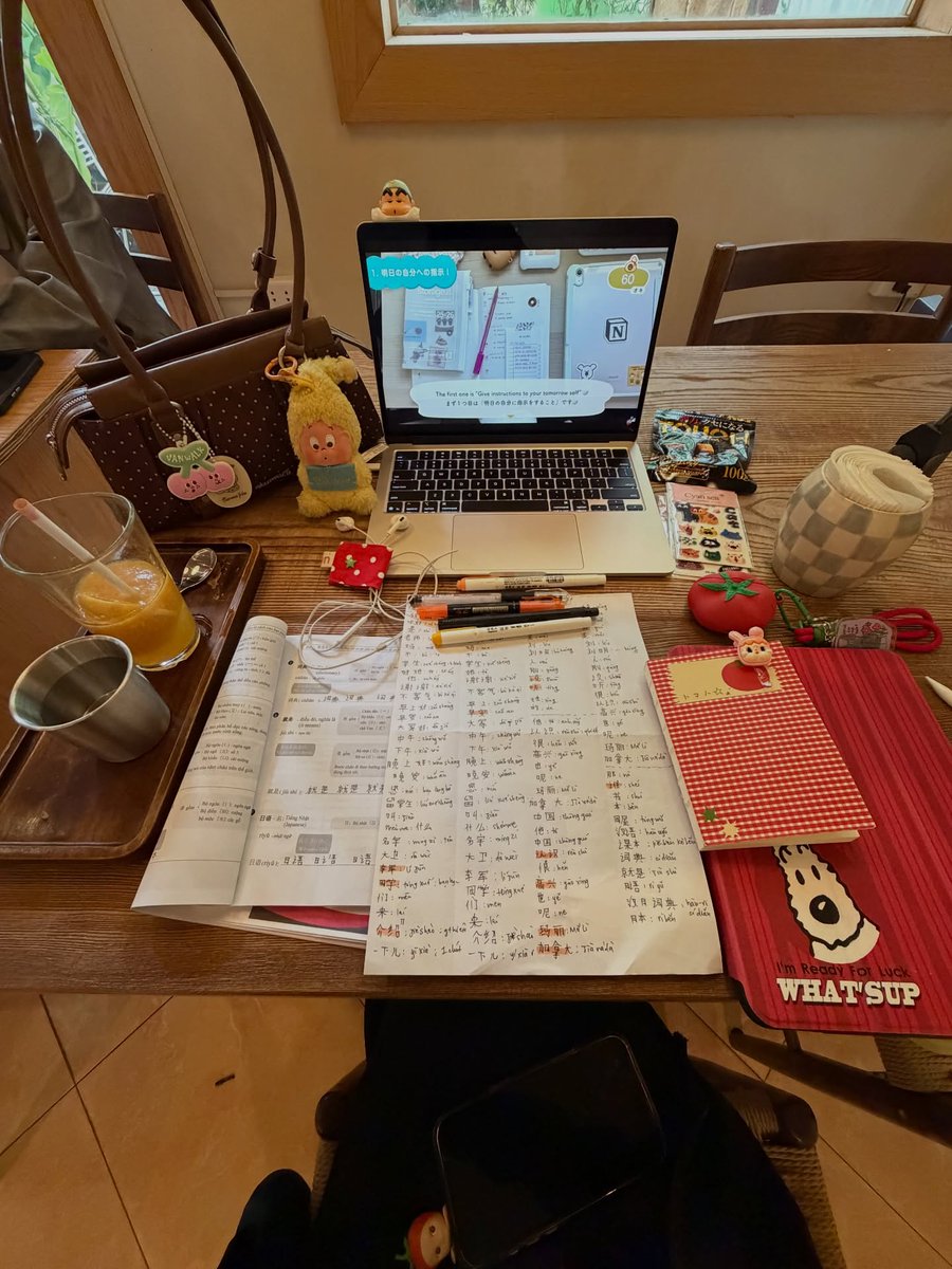 thuyndihoc's tweet photo. Thế là hết 12 năm #study #studywithme #studygram #studymotivation #motivation #studynotes #studytime #studykorean #studyhard #studyvlog #viral #viralvideos #viralpost #viralreels #fyp #trending #노트필기 #메가스터디플래너 #플래너 #공스타맞팔  #공스타그램 #공부스타그램… https://t.co/2FxPFmtown