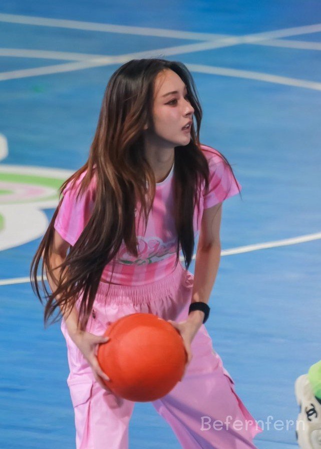 joyjune_'s tweet photo. damn she is very handsome 

ENJOY SHINE ON GIRLS CUP
#CH3GirlsCup2026 #Enjoyyotdr https://t.co/7f5KnuR5dS