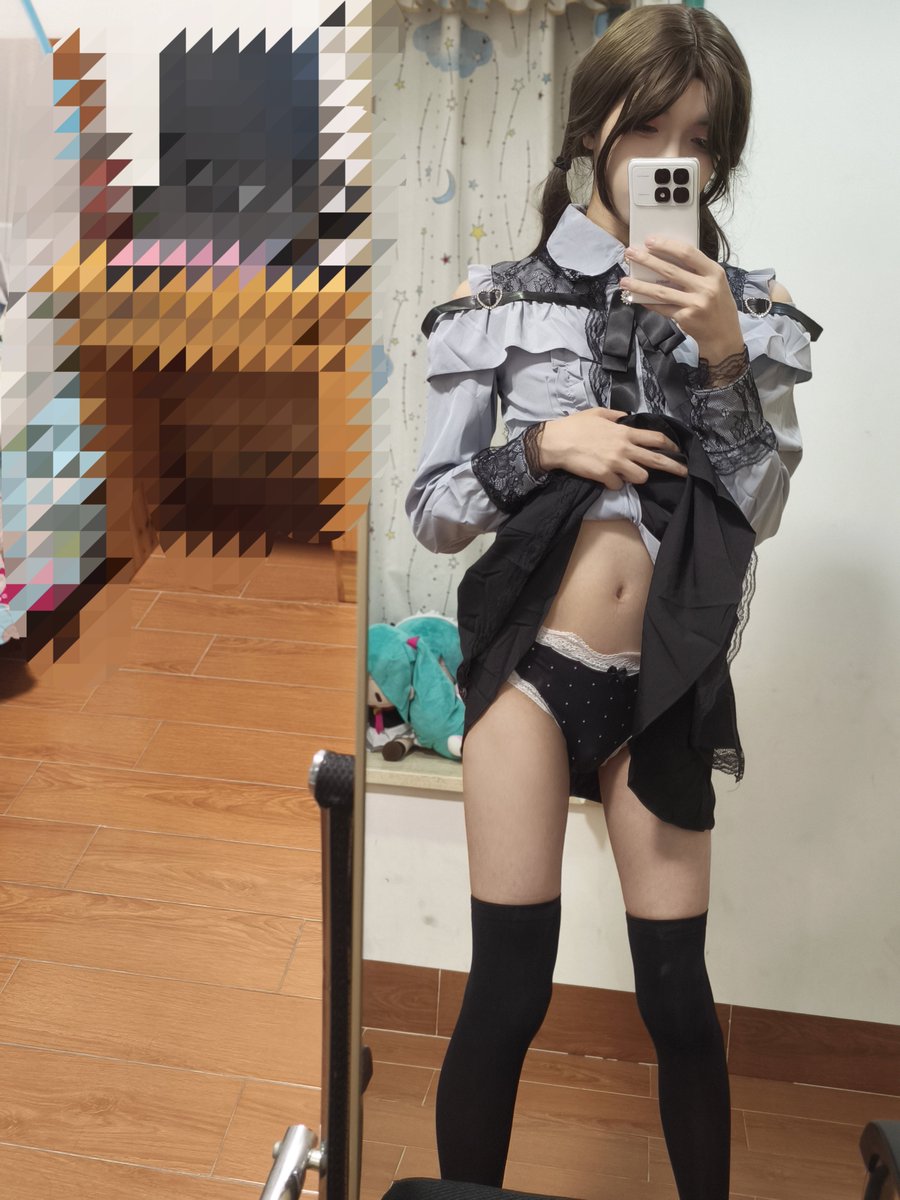 xi_bu85538's tweet photo. 令人毫无欲望的身材呢
＃男娘 https://t.co/0DEPonG6hu