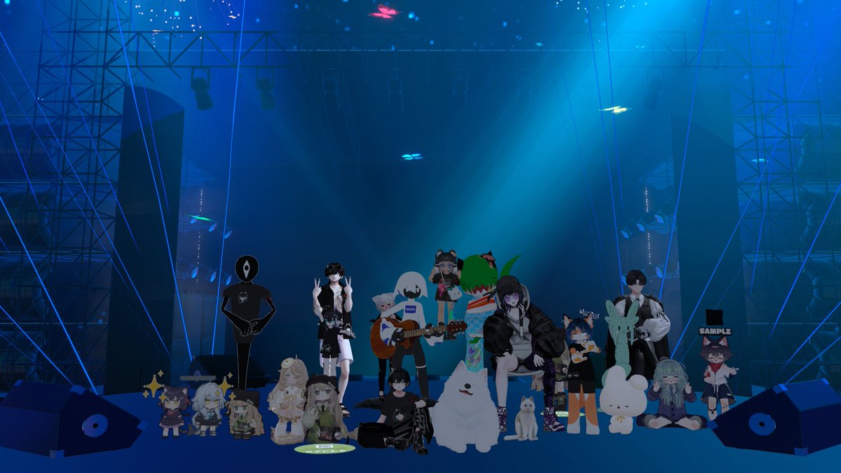 mono_mono_vrc's tweet photo. #SMFエデン 弾き語りしました！
聴きに来てくれた皆さん、スタッフの方々ありがとうございました！
超カッコ良い演出の中で演奏できてとても幸せで楽しかったです！！
(演奏中の写真は @norimaru_0o0 さん撮影)

8/15(土)にも同じワールドで別のメンバー4組が演奏するので是非足を運んでみてください！ https://t.co/l8qgAW9Ap6