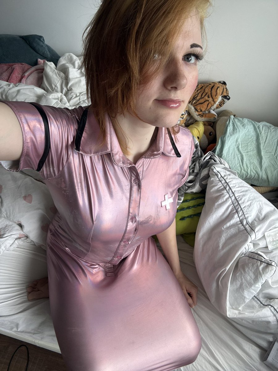 xLucyCaboosy's tweet photo. Hii! Just did a short little shoot in the nurse uniform, if you have other ideas for cool stuff. Dm me or comment below! 🩷 https://t.co/GVltFWYcFX
