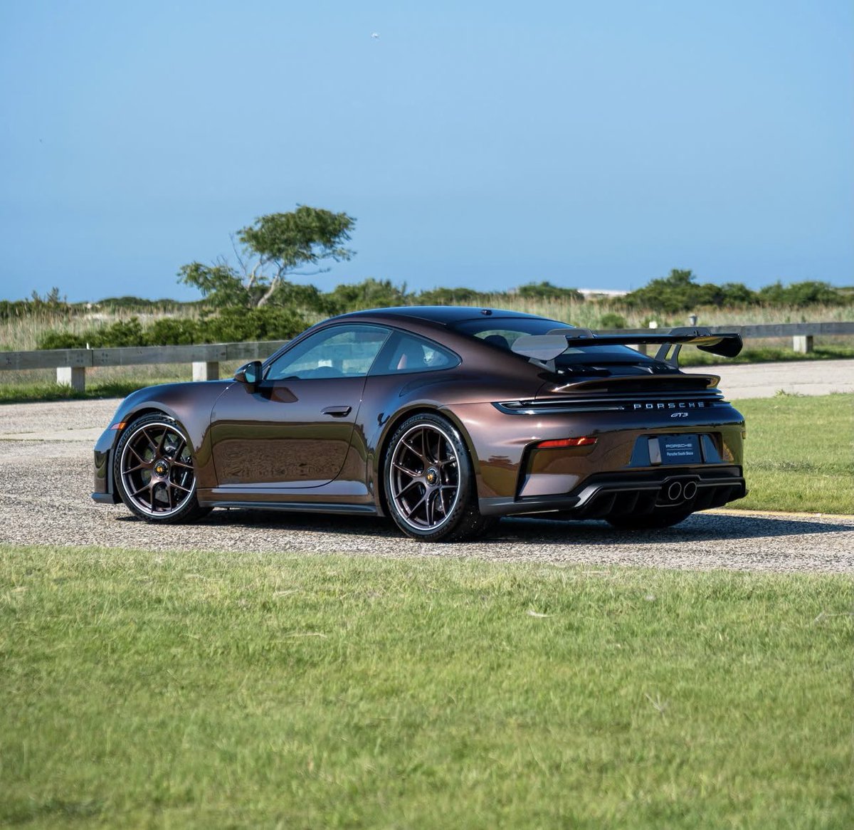 PorscheCIub's tweet photo. Paint-to-Sample Macadamia Metallic 992 GT3 https://t.co/QAtoBUJu26