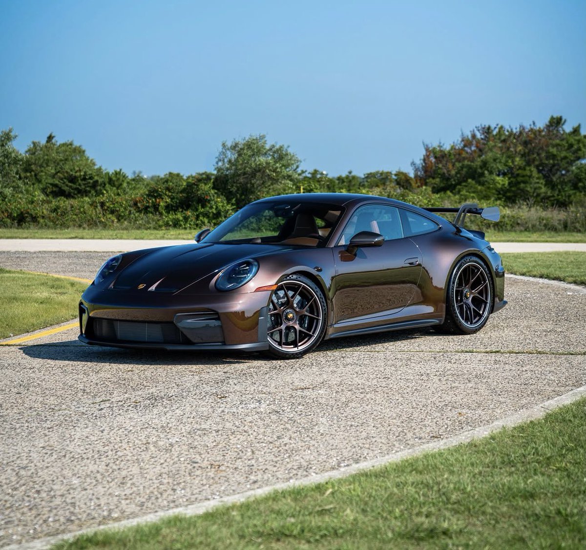 PorscheCIub's tweet photo. Paint-to-Sample Macadamia Metallic 992 GT3 https://t.co/QAtoBUJu26