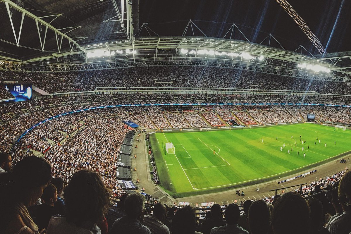 wgospodarce's tweet photo. #futbol Szef Międzynarodowej Federacji Piłkarskiej Gianni Infantino poinformował, że ze względu na masowy sprzeciw @FIFAcom zawiesza ogłoszony kilka dni wcześniej projekt częściowej prywatyzacji największych turniejów piłki nożnej #sport #finanse https://t.co/fLPxs2NjPa https://t.co/wncUmqGJ2C