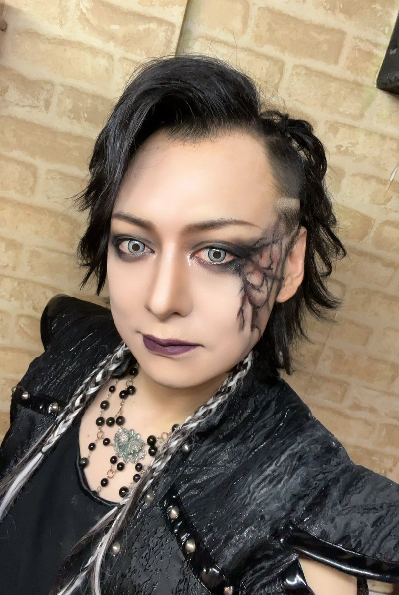ZekeDeux_Tossy's tweet photo. 7/31池袋BlackHoleお疲れ様でした。

Kakeru&amp;Satsuki 兄弟喧嘩大バトルツアーファイナルでした

沢山の愛に溢れたとても良いツアーでした

参加頂いた皆様、ご覧頂いた皆様、本当にありがとうございました☆

次回はORSEAS主催ツアー8/5大阪、8/6名古屋です。

更に熱いライブにしましょう☆ https://t.co/XxO0ZyKcoV