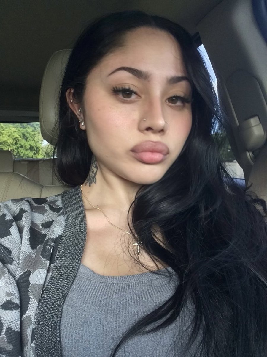 IzaLaLuna's tweet photo. https://t.co/iUtNI25GGF
