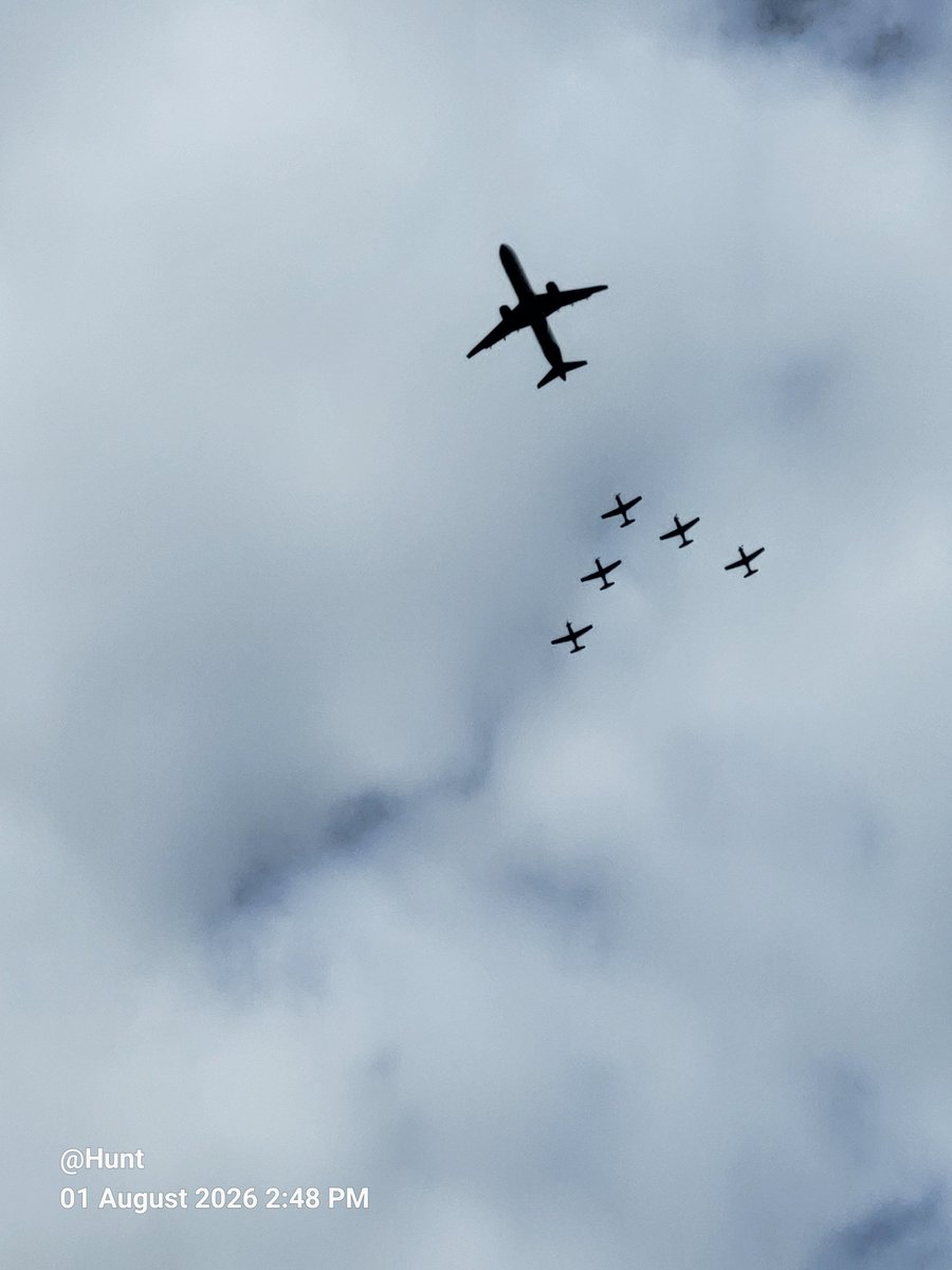 DaithiMurphy800's tweet photo. @Shauns_Aviation #brayairdisplay Preparation before flying to Bray https://t.co/XNNouEsknM
