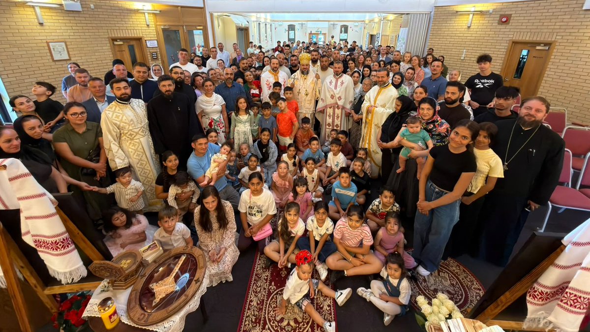 ROArchUK's tweet photo. 🔹Sub semnul Sfintei Cruci – Liturghie arhierească în Parohia „Sfântul Ierarh Grigorie Palama” din Peterborough
🇷🇴 https://t.co/TbyYyfyBU2
🇬🇧 https://t.co/VpCfsijkG0
#roarch #romaniancommunity #roarchatanasie #peterborough #palamas https://t.co/kojT8ZMyDI