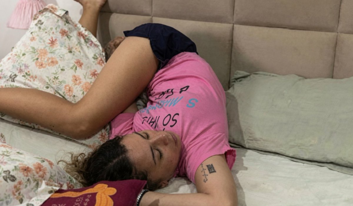 barbie_context's tweet photo. Cuando tengo la regla y trato de ponerme en una posición que me alivie el dolor https://t.co/8ZINt5mp6T