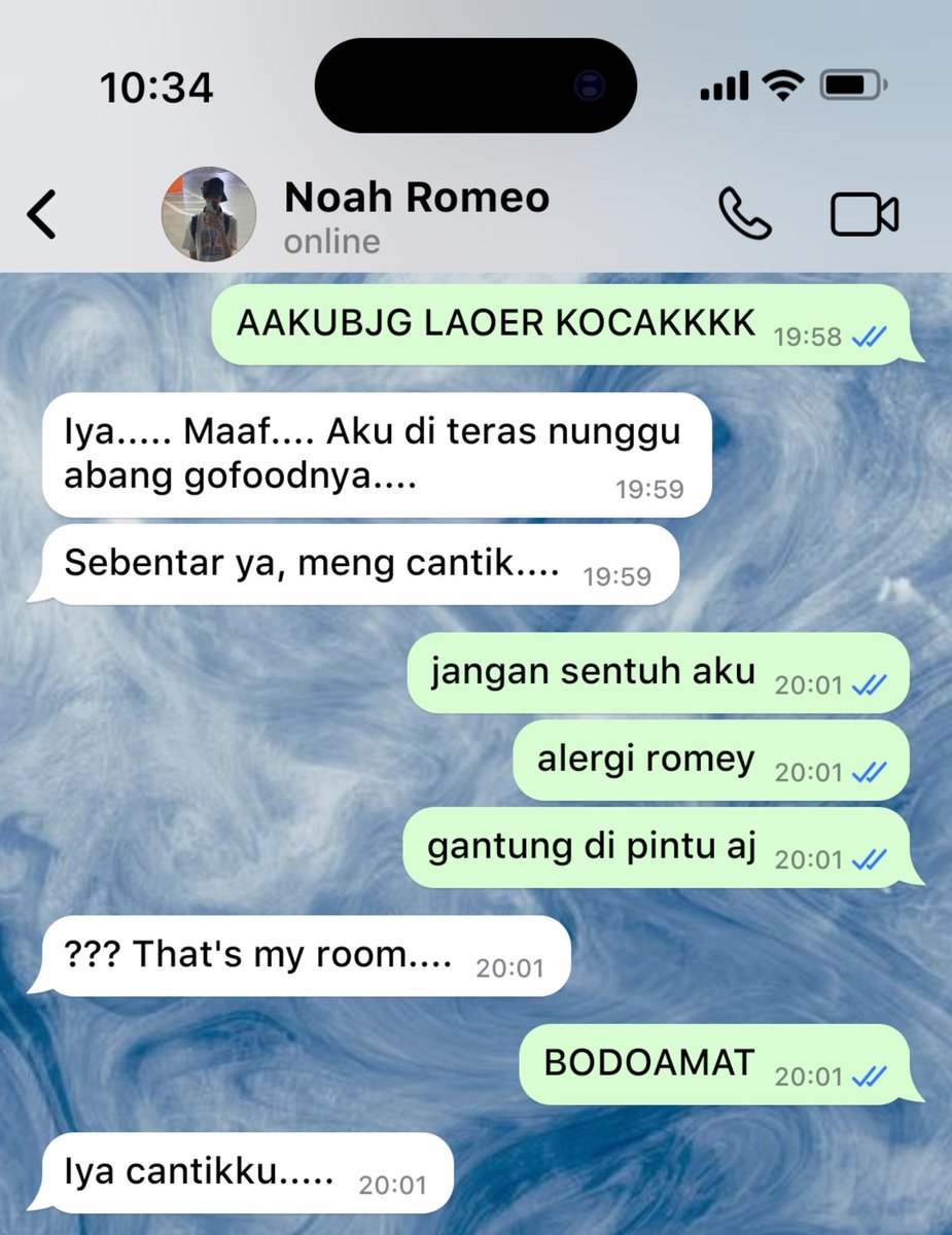 acralune's tweet photo. buat yg gatau, ini namanya NGAMBEK https://t.co/RmKLJbvoR3