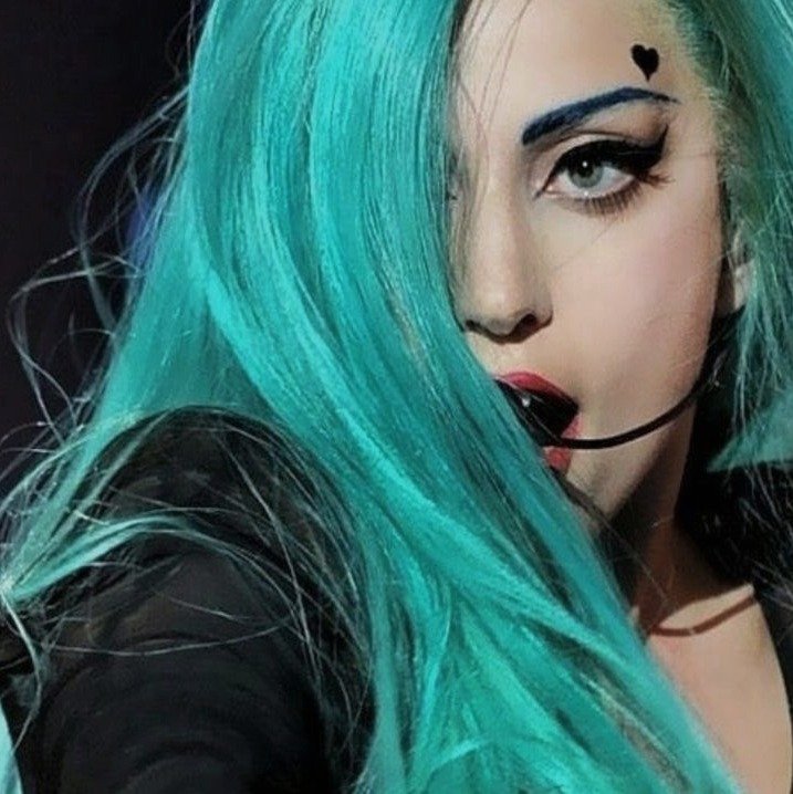 HausOfBitchs's tweet photo. 2011 lady gaga. https://t.co/o4E4VBndtU