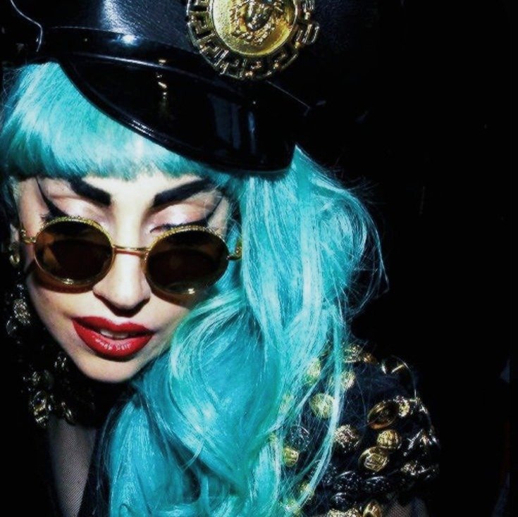 HausOfBitchs's tweet photo. 2011 lady gaga. https://t.co/o4E4VBndtU